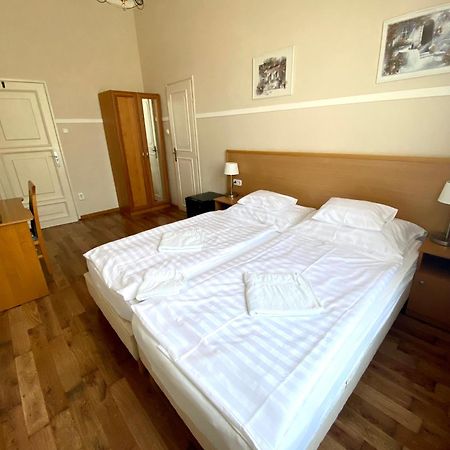 Peto Apartman Gyor Luaran gambar