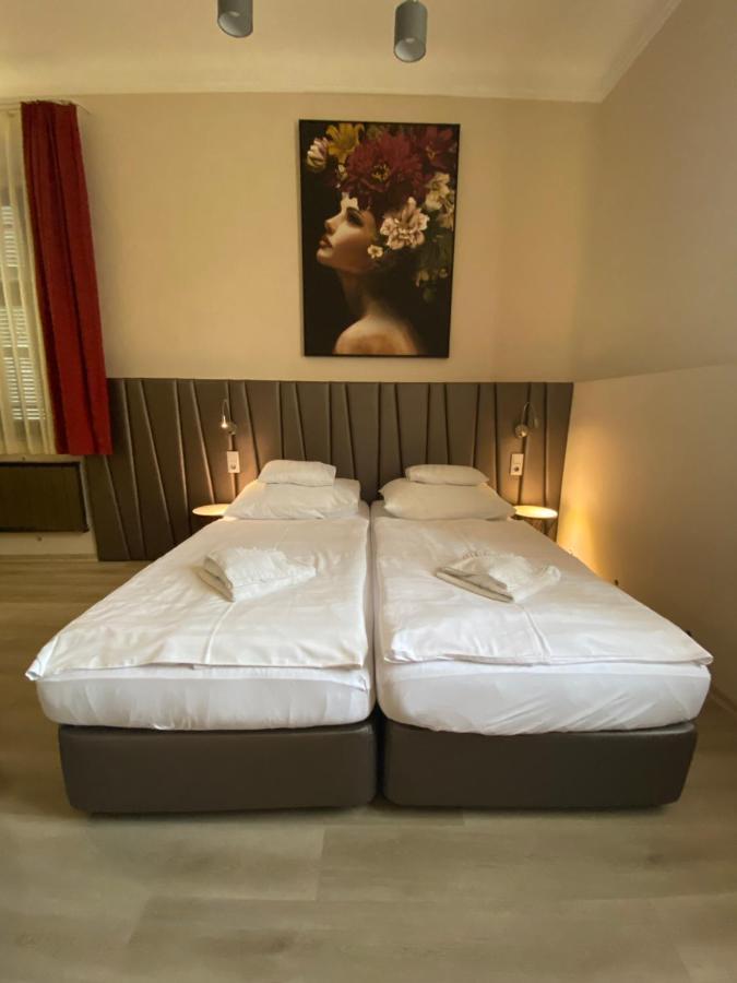 Peto Apartman Gyor Luaran gambar