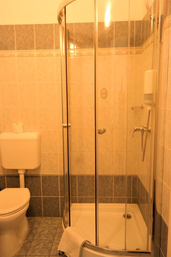 Peto Apartman Gyor Luaran gambar